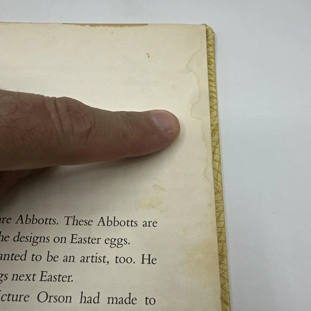 The Easter Egg Artists by Adrienne Adams 1976 VTG Weekly Reader HC Ex Liberia